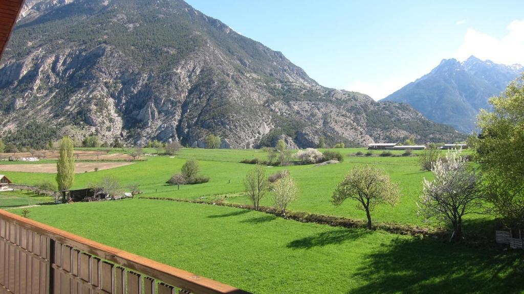 Hotel Les Barnieres Guillestre Εξωτερικό φωτογραφία
