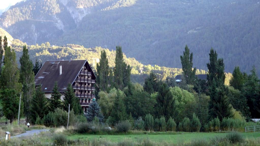 Hotel Les Barnieres Guillestre Εξωτερικό φωτογραφία