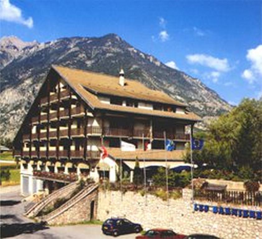 Hotel Les Barnieres Guillestre Εξωτερικό φωτογραφία